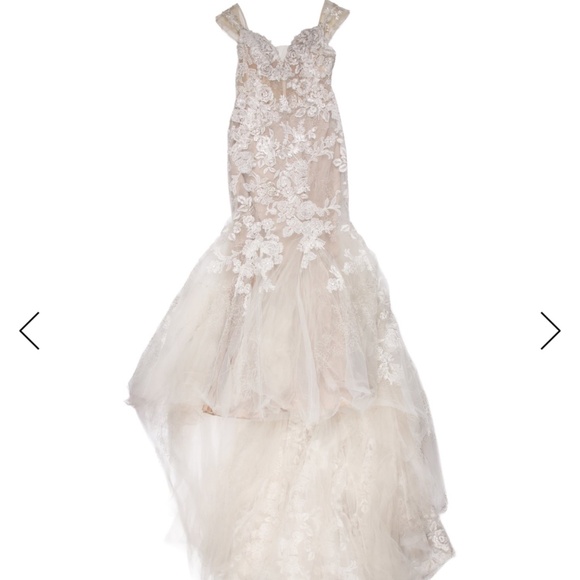 Monique Lhuillier Dresses & Skirts - Monique Lhuillier Wedding Dress